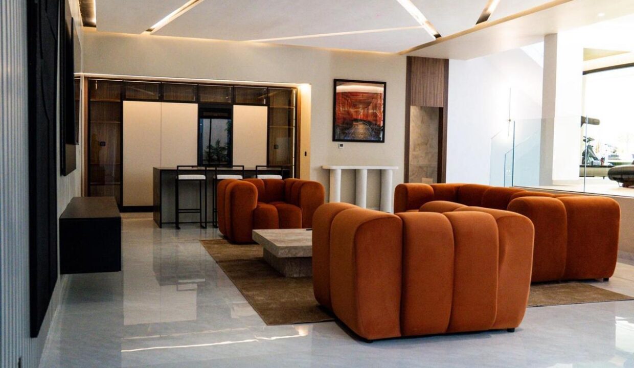 WhatsApp Image 2025-12-10 at 03.31.57