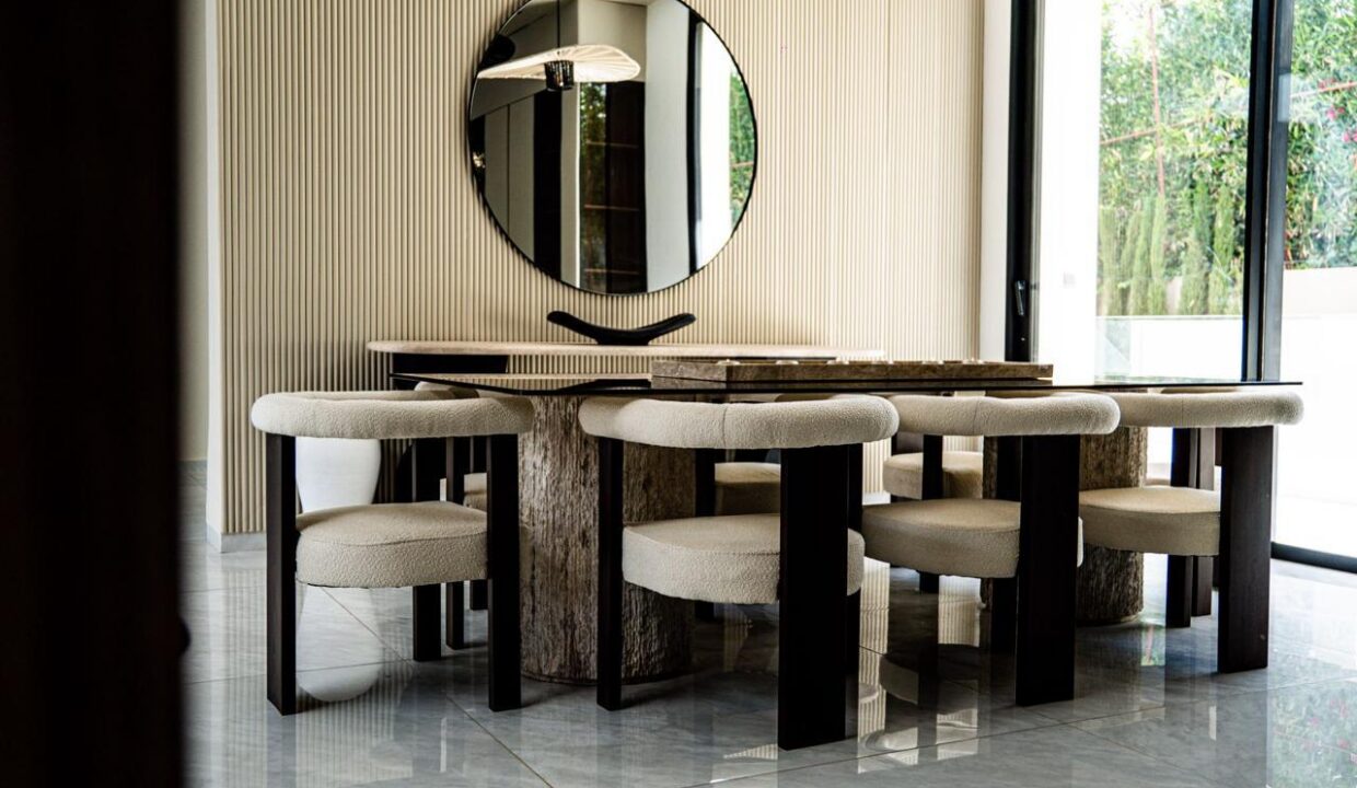 WhatsApp Image 2025-12-10 at 03.31.57 (2)