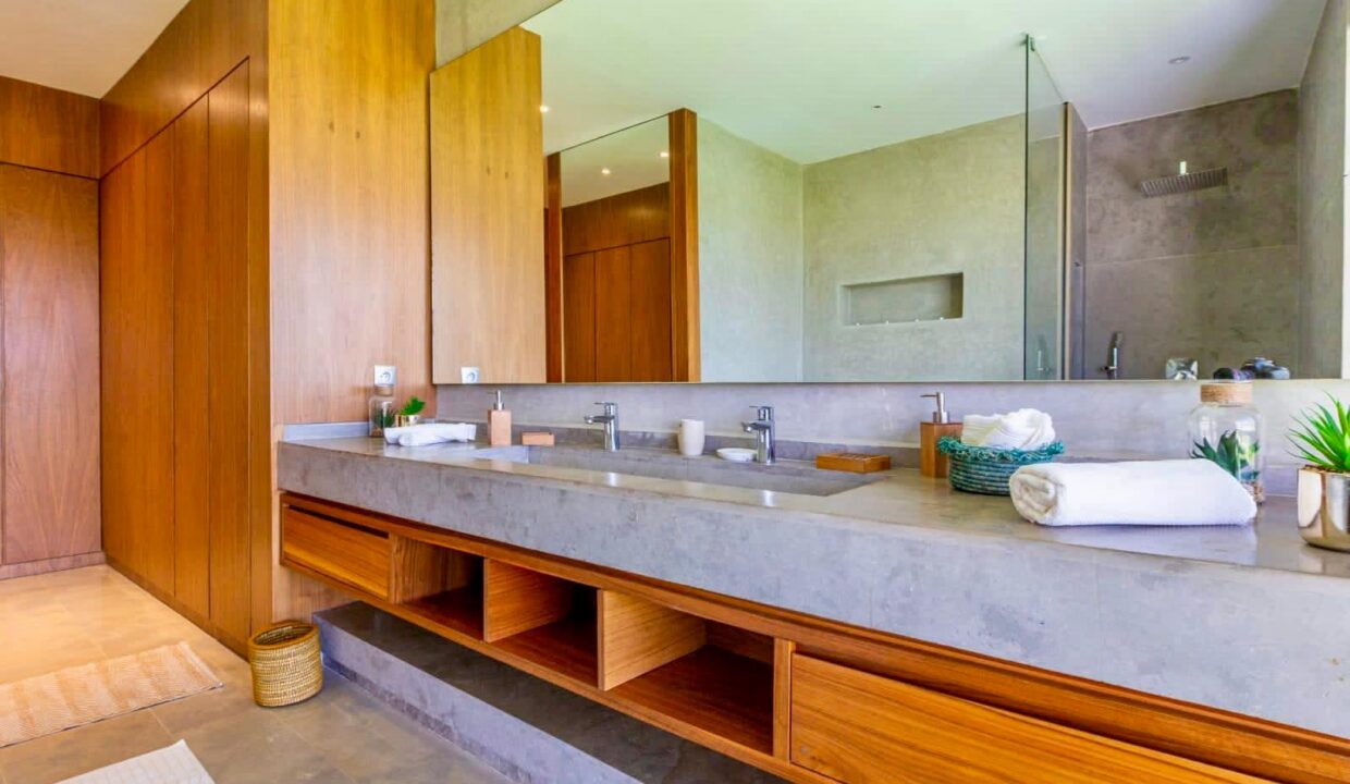 WhatsApp Image 2025-12-10 at 03.38.24 (3)