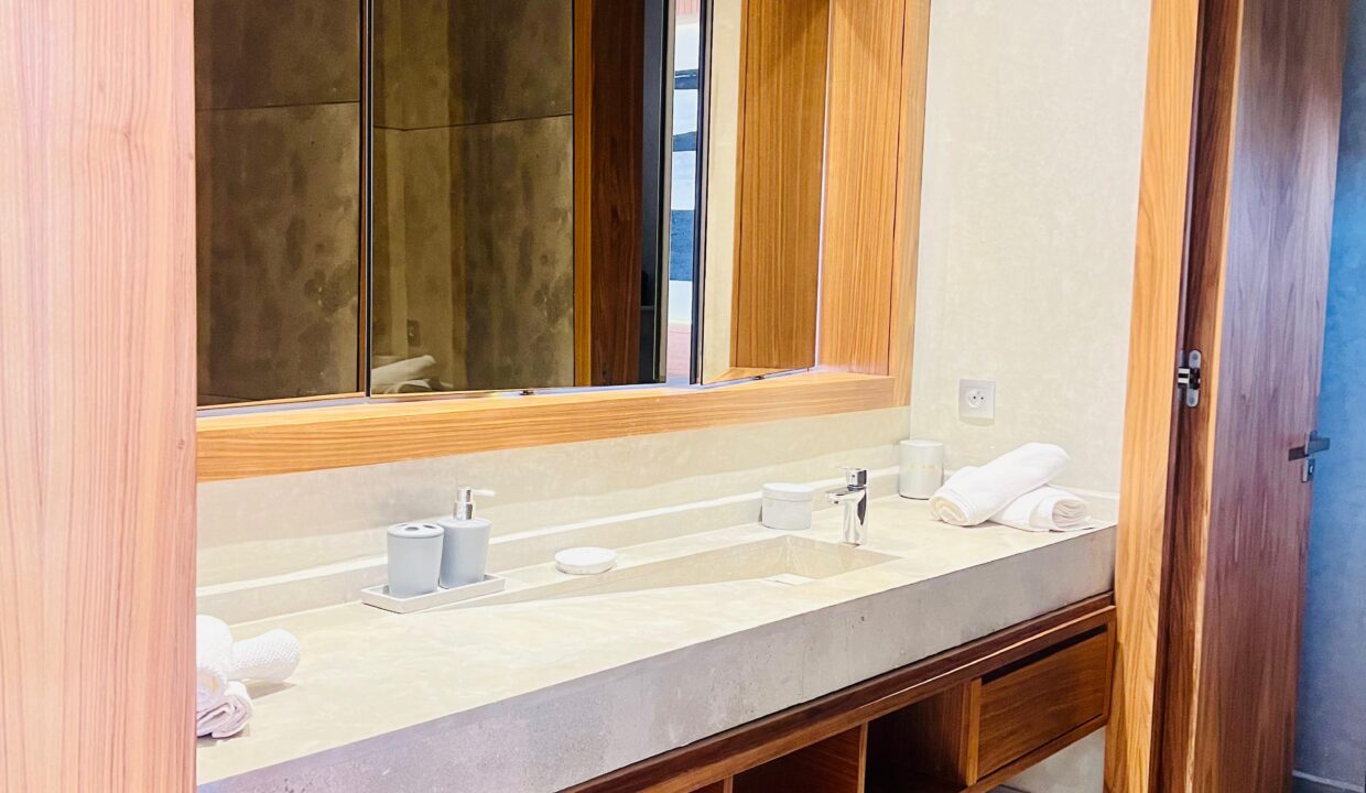 WhatsApp Image 2025-12-10 at 03.38.25 (1)