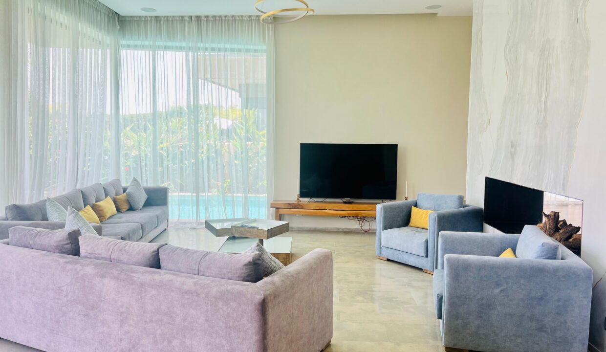 WhatsApp Image 2025-12-10 at 03.38.26