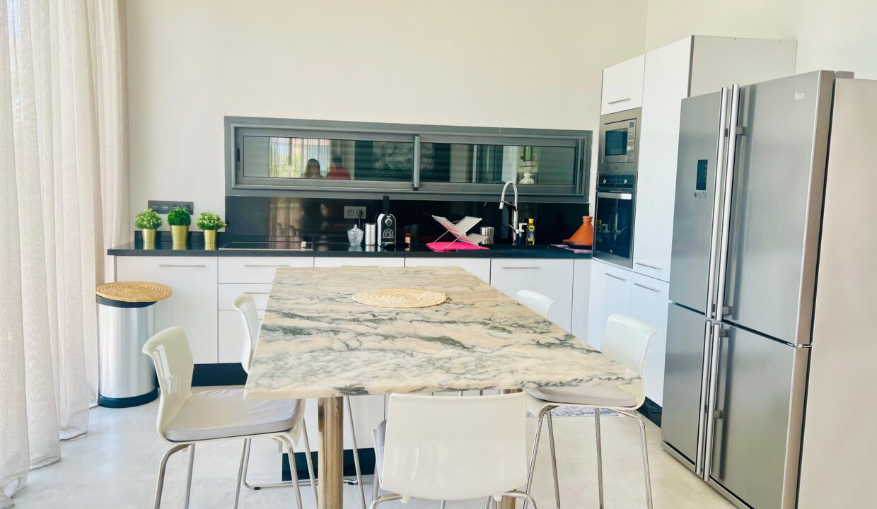 WhatsApp Image 2025-12-10 at 03.39.37 (2)