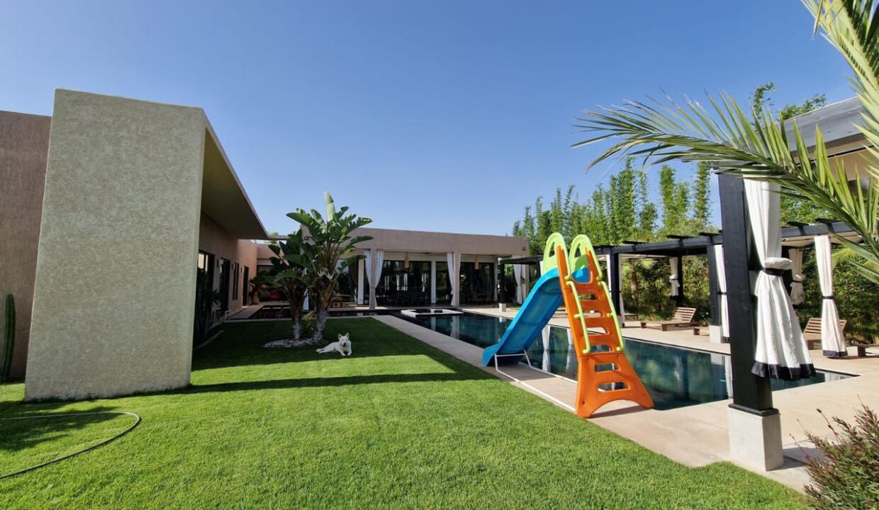 WhatsApp Image 2025-12-10 at 03.41.09