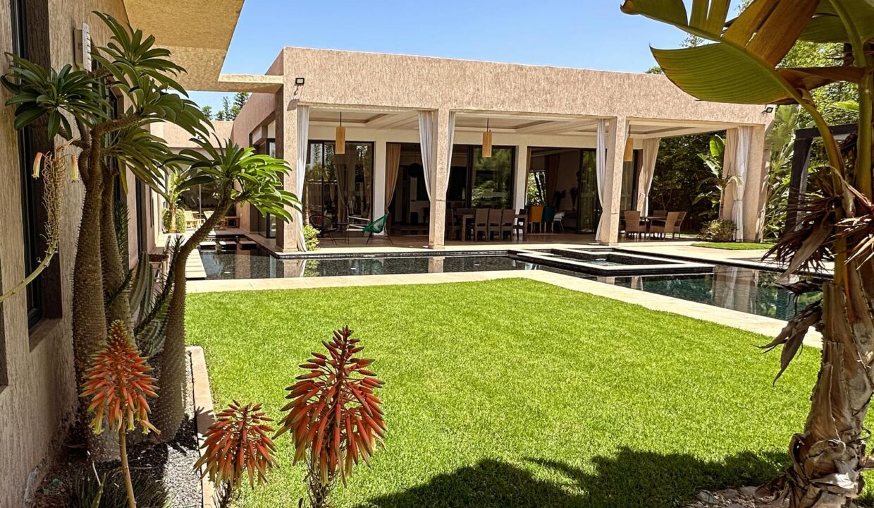 WhatsApp Image 2025-12-10 at 03.41.09 (3)