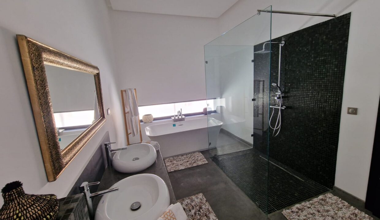 WhatsApp Image 2025-12-10 at 03.41.10 (3)