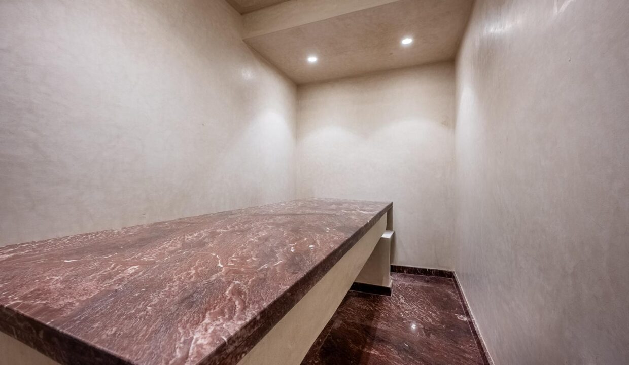 WhatsApp Image 2025-12-10 at 04.05.02