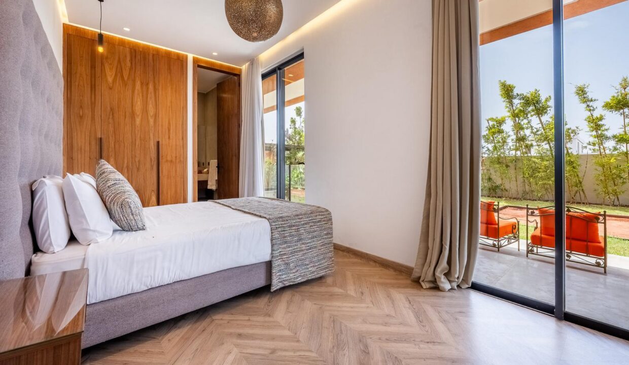 WhatsApp Image 2025-12-10 at 04.05.06 (1)