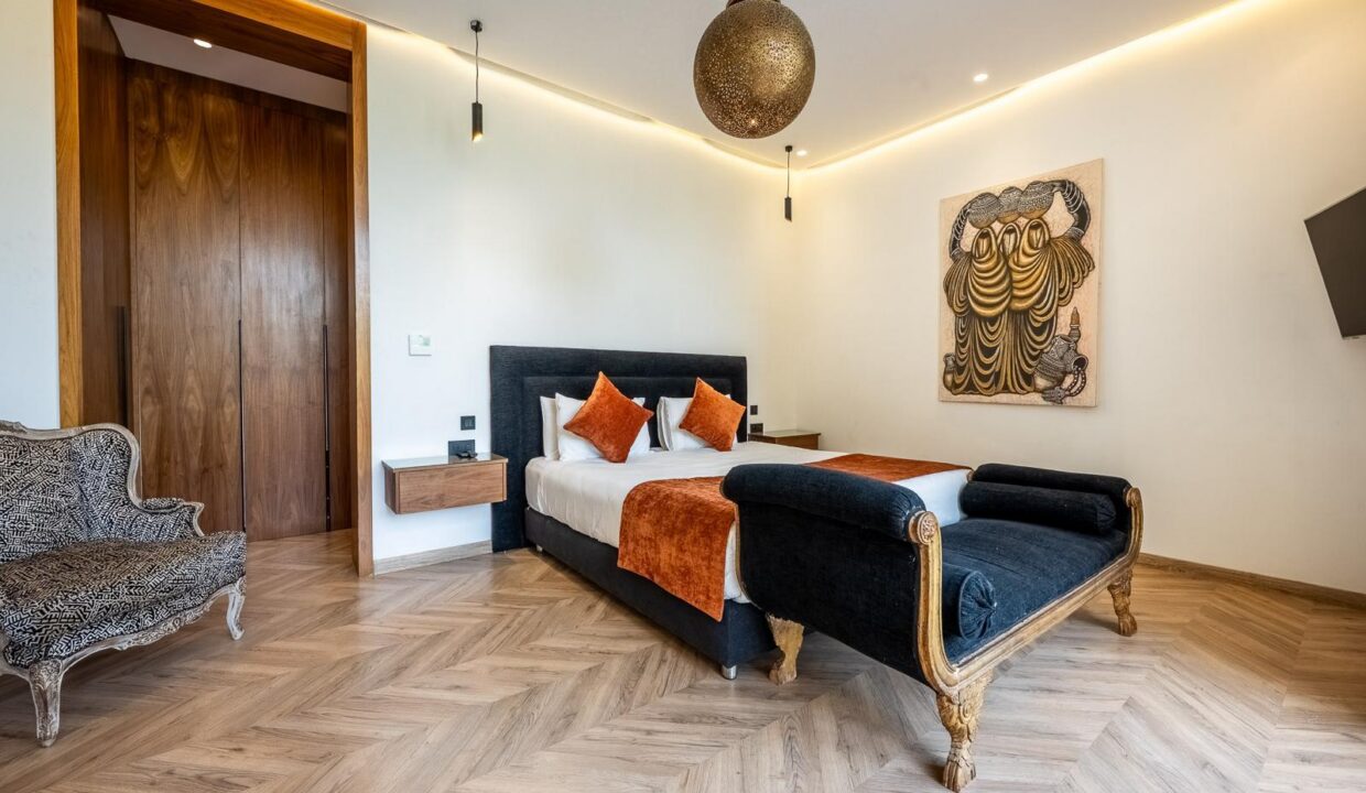 WhatsApp Image 2025-12-10 at 04.05.06 (3)