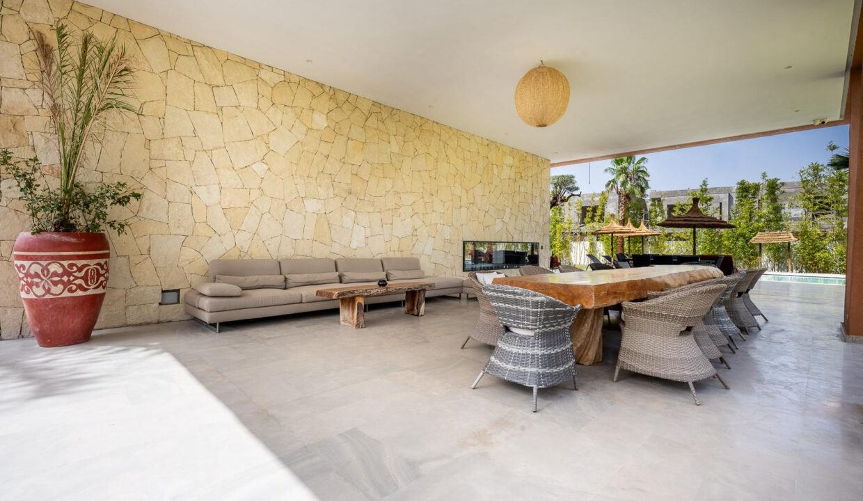 WhatsApp Image 2025-12-10 at 04.05.10 (1)