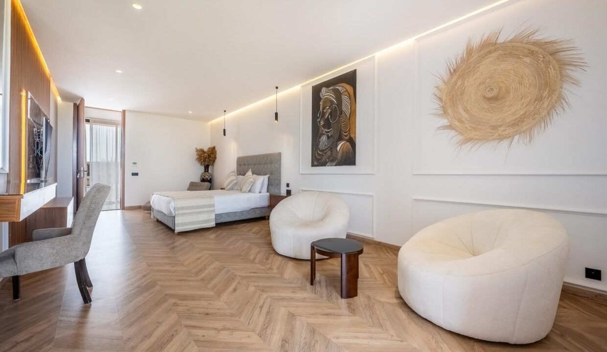 WhatsApp Image 2025-12-10 at 04.05.13 (1)