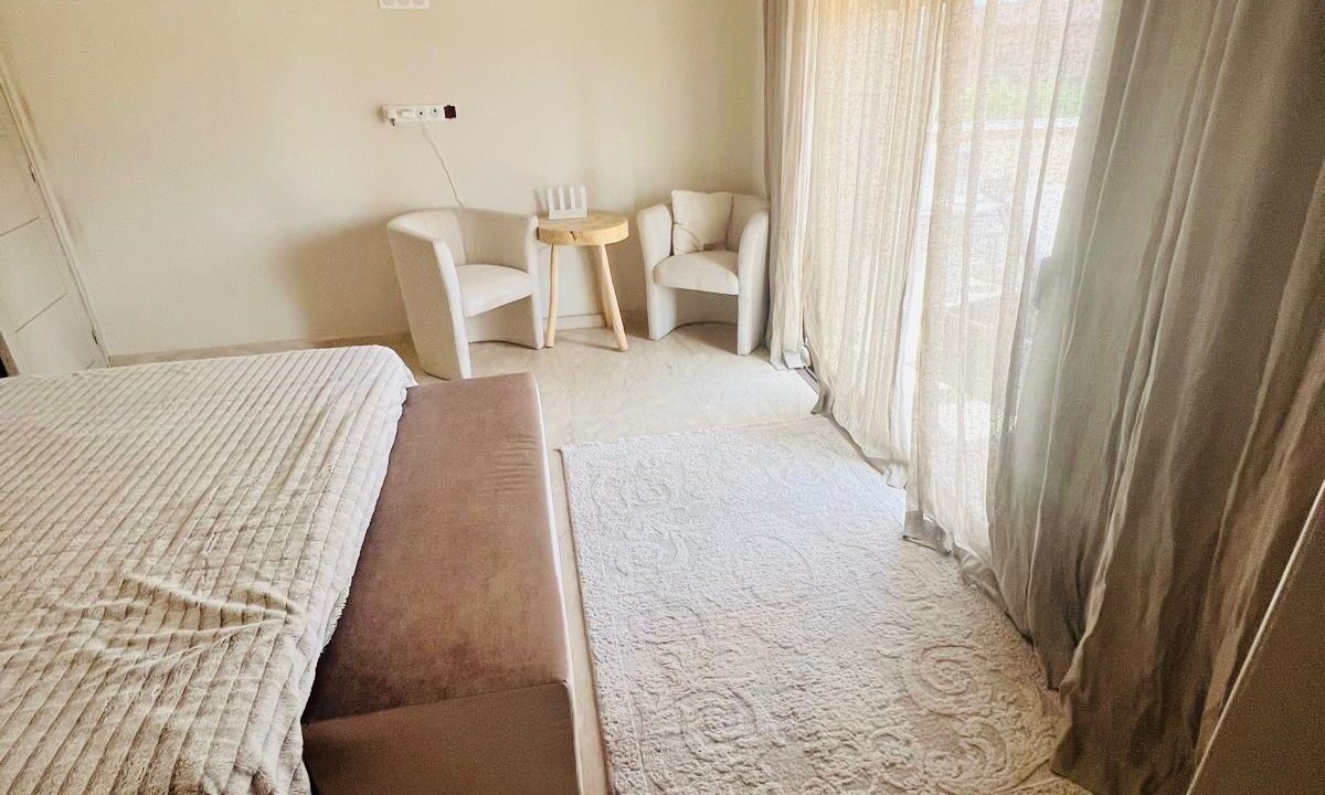 WhatsApp Image 2025-12-10 at 04.11.28