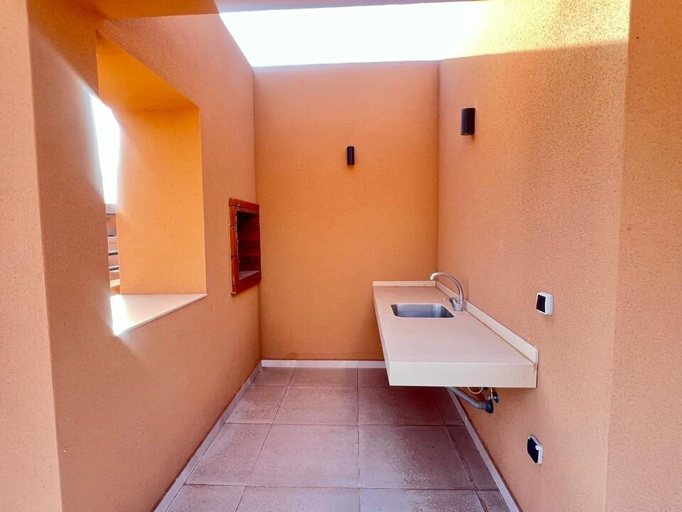 WhatsApp Image 2025-12-10 at 09.29.05 (2)