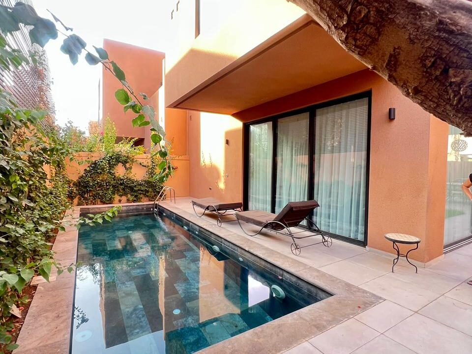 WhatsApp Image 2025-12-10 at 09.29.05