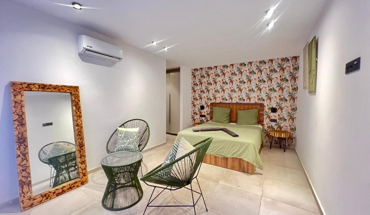 WhatsApp Image 2025-12-10 at 09.29.10