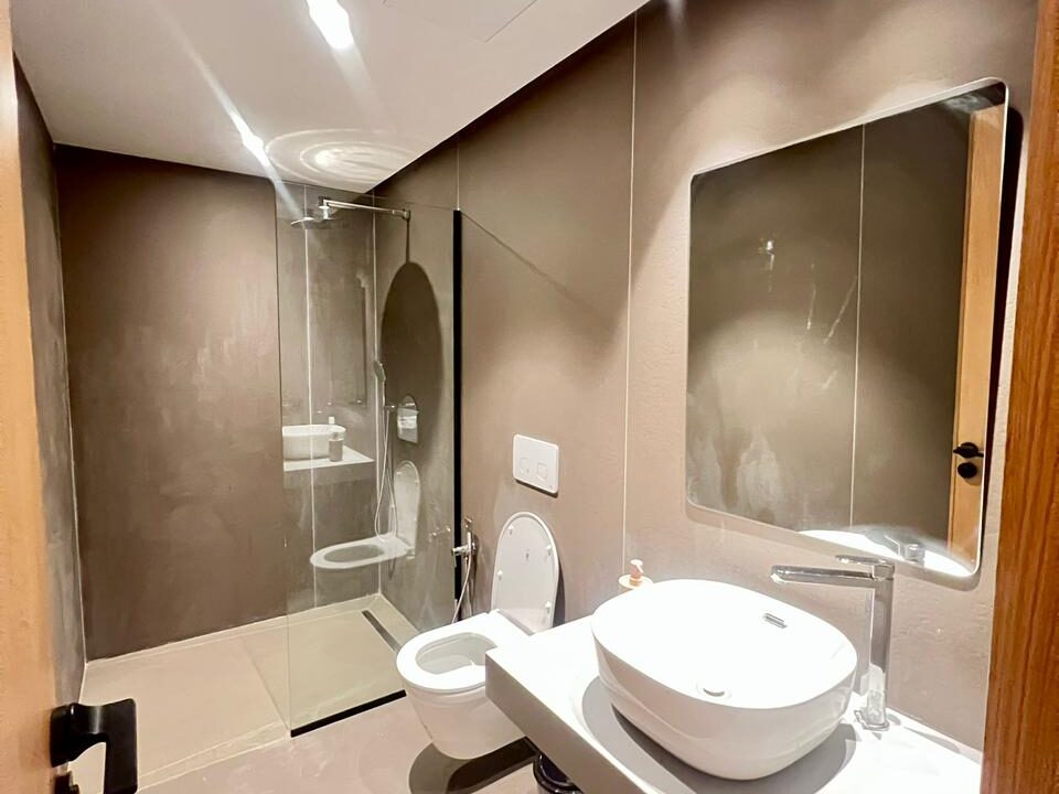 WhatsApp Image 2025-12-10 at 09.29.10 (2)