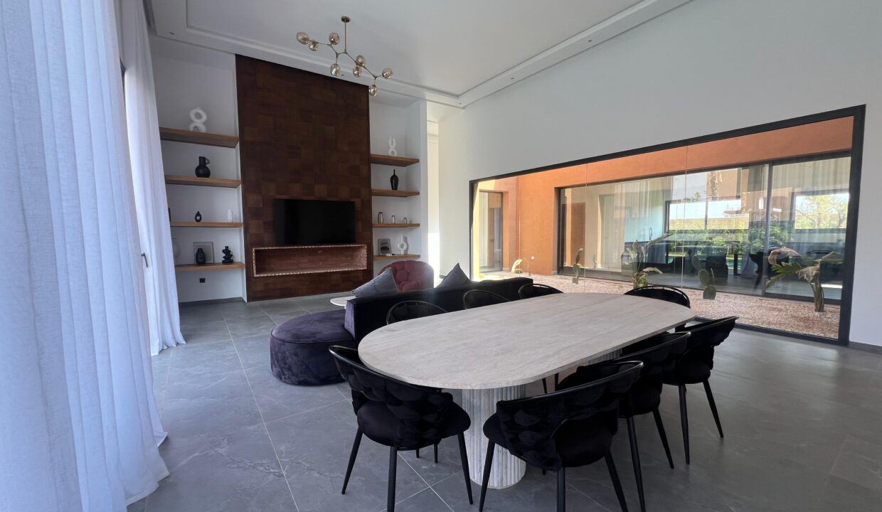 WhatsApp Image 2025-12-10 at 09.34.32 (5)