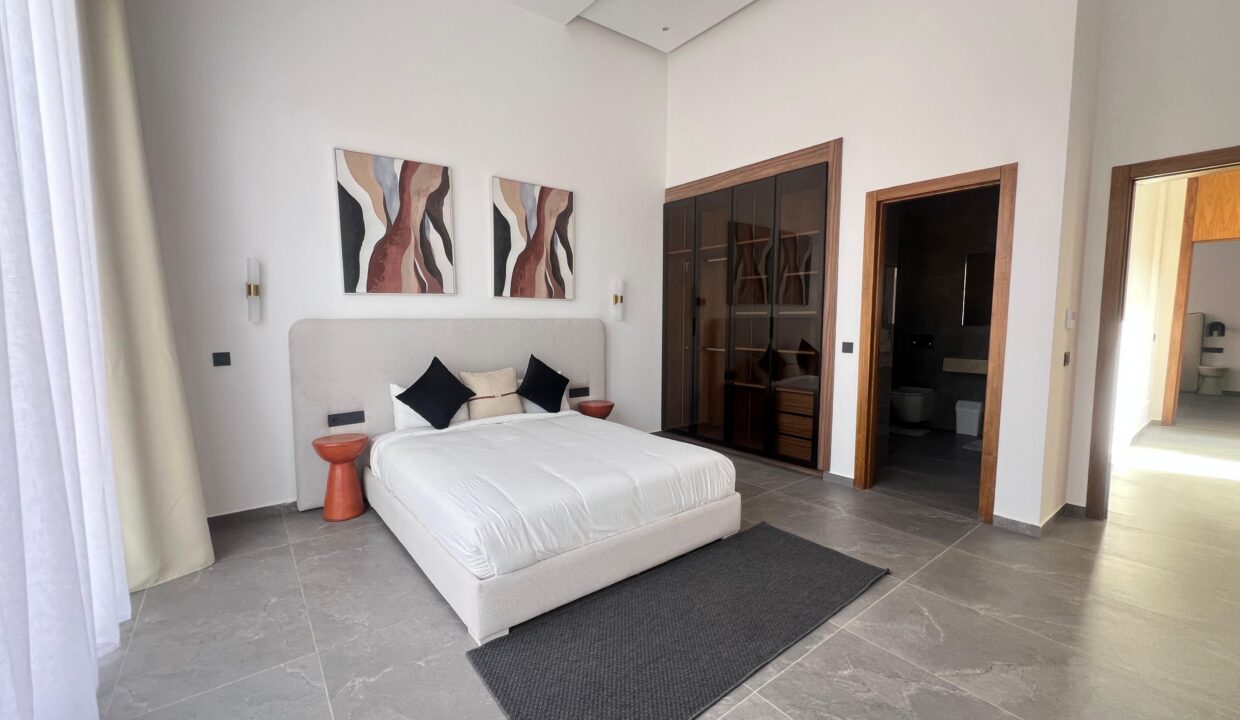 WhatsApp Image 2025-12-10 at 09.34.33 (1)