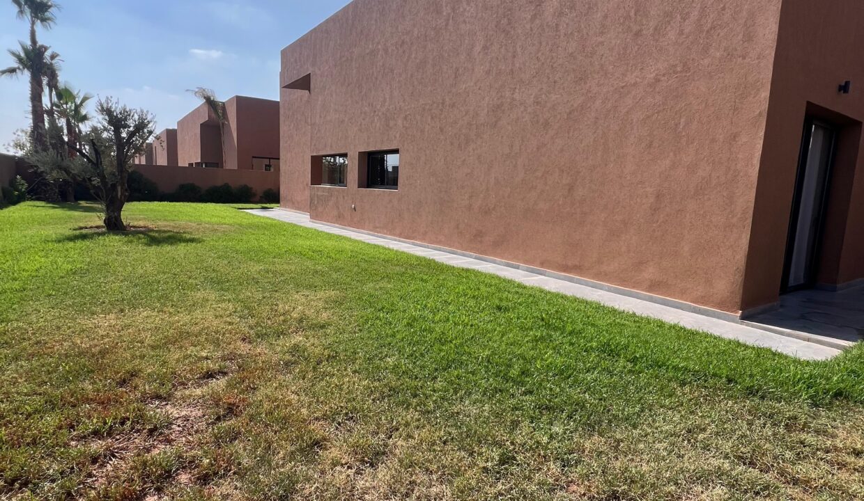 WhatsApp Image 2025-12-10 at 09.34.33 (9)