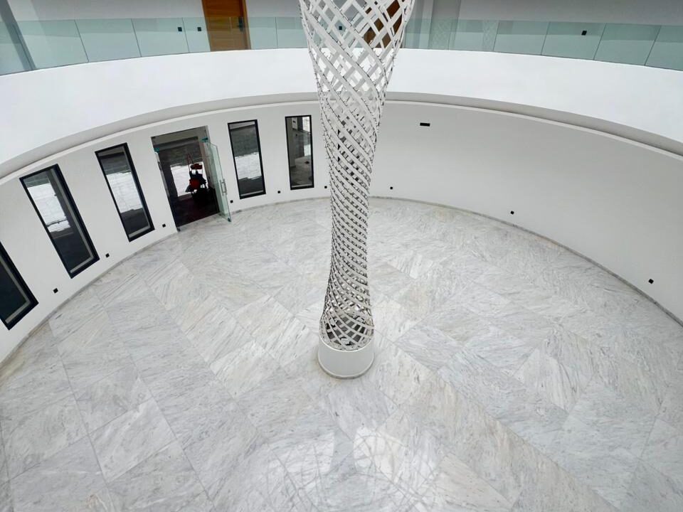 WhatsApp Image 2025-12-10 at 19.02.36